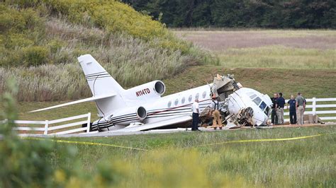 Pilots Dead In Greenville Airport Jet Crash 2 Passengers Injured
