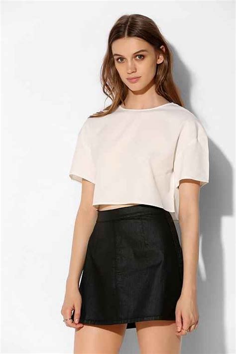 The Whitepepper Boxy Cropped Top Urban Outfitters Blouse Urban