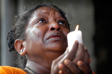 Sri Lanka Bombings Funerals And Burials Begin Sri Lanka Al Jazeera