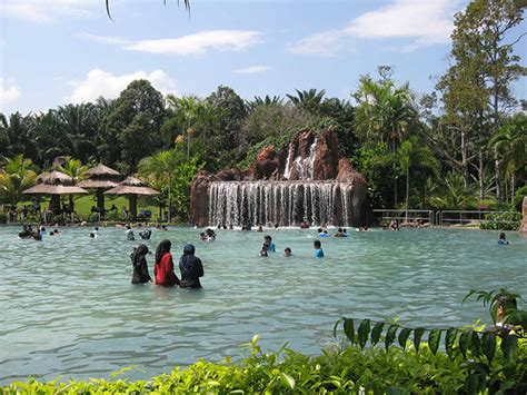 Sungai Klah Hot Spring Park Perak Tourist And Travel Guide Malayisia