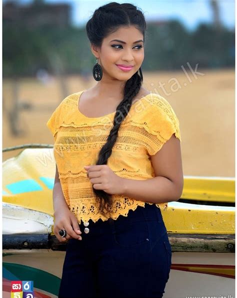 Pin By Roshani Piravinthan On New Sri Lanka Actress Girl