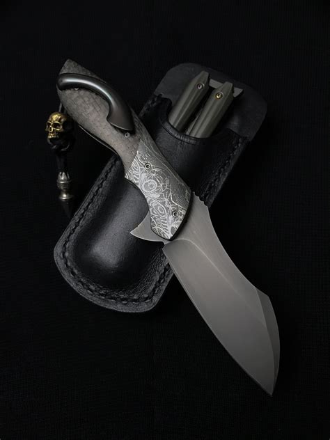 Pin On Top Outdoor Survival Blade