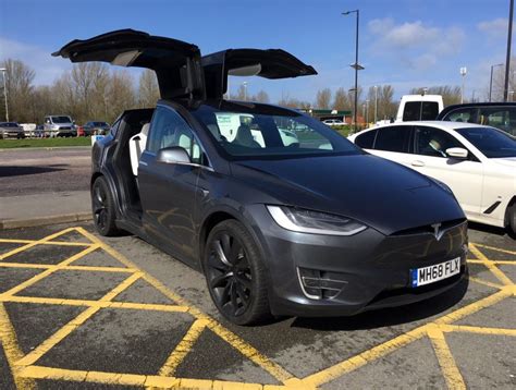 In Review Tesla Model X 449kw 100kwh Dual Motor 5dr Auto Carlease Uk