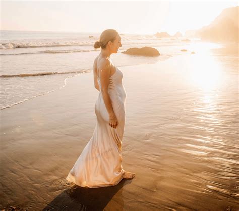Beach Maternity Shoot At Sunset In Malibu Sydne Style