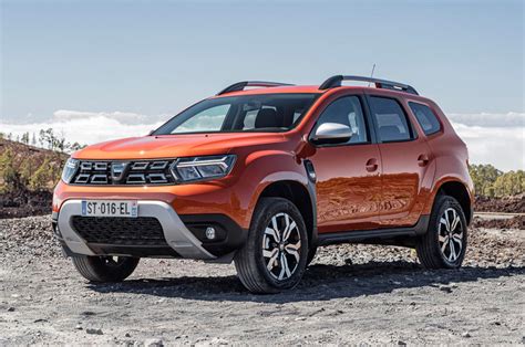 Refreshed Dacia Renault Duster Revealed Autocar India