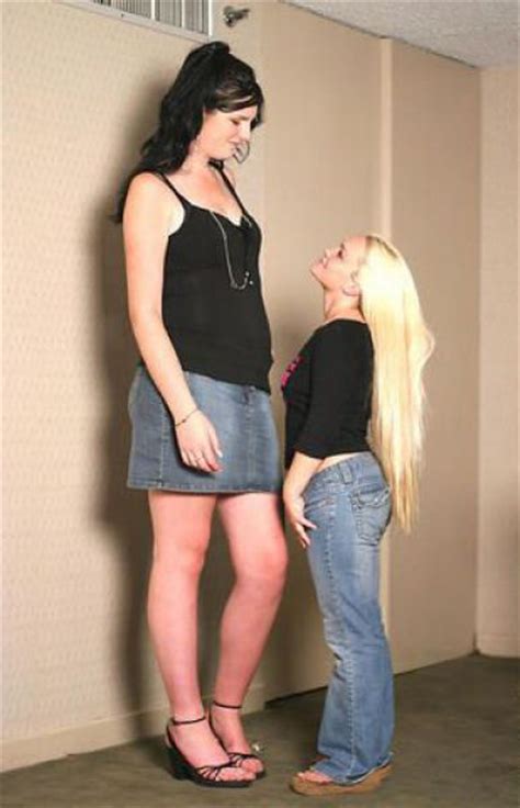 The Worlds Tallest Women 59 Pics