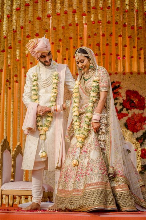 Royal Jaipur Wedding With A Couple In Voguish Outfits | Indian bride ...