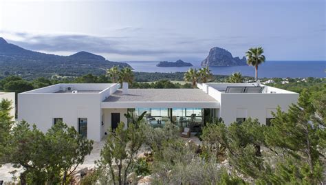 Luxury Villas, Apartments and Houses in Ibiza | Sotheby's