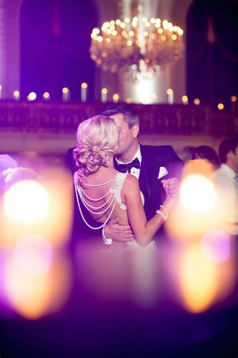 Lovely Pearl Strands On This Brides Gown Leeann Marie Photography Wedding Fotos Wedding