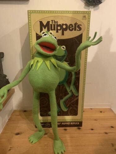 Master Replica Kermit The Frog Photo Puppet Replica Muppets Ebay