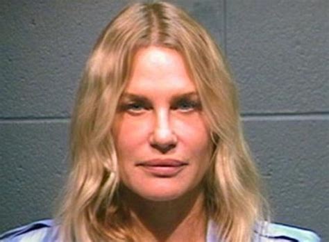 Daryl Hannah Arrested As She Protests Keystone Pipeline In Texas