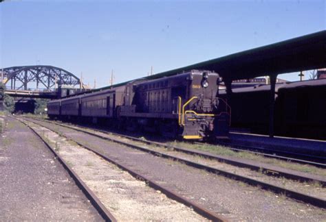 35mm Orig Slide Reading Rr Locomotive 563 And Train Bethlehem Pa 1963