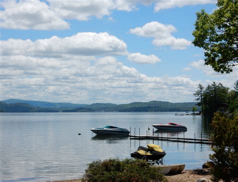 Solve Newfound Lake Jigsaw Puzzle Online With 99 Pieces