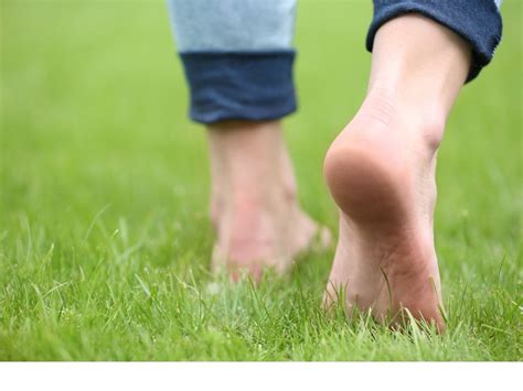 Happy Feet Why Going Barefoot Is So Good For You You Make It Simple