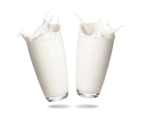 5900 2 Glasses Of Milk Stock Photos Pictures And Royalty Free Images