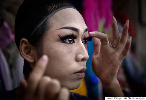 Kevin Frayer Photographer Showcases Stunning Drag Queens In China
