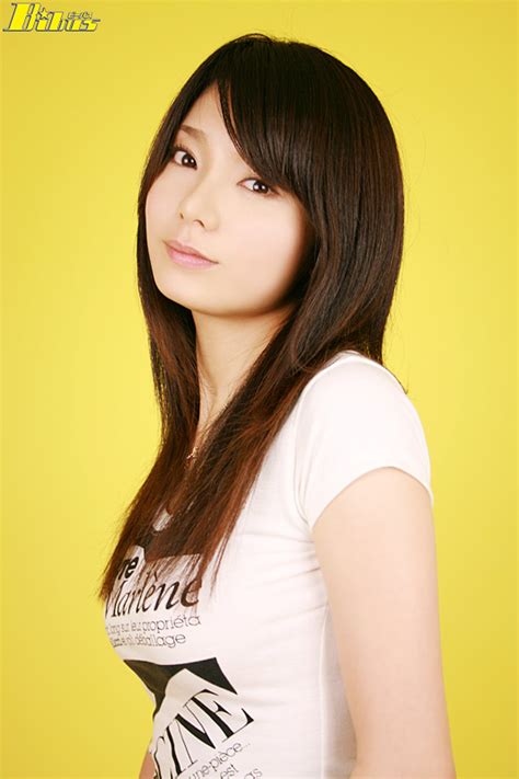 Akari nanawo (ナナヲ アカリ, nanawo akari, born november 12, 1995) is a japanese musician and youtuber from osaka prefecture who is signed to sony music entertainment japan. 森カンナさん 見て和む画像壁紙集 - page2 | まとめアットウィキ