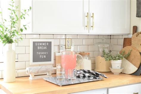 Green is goodincorporating greenery is the simplest and easiest way to make your home feel like summer is. Summer Home Decor Ideas- Our Summer Tour 2017 - Nesting ...