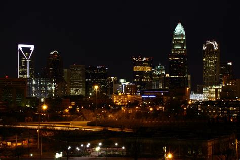 Night Comes To The Queen City Charlotte Nc Skyline At Nig Flickr