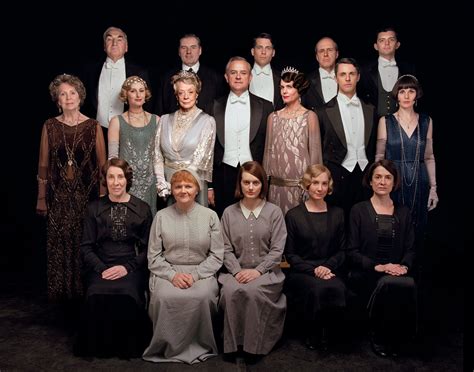 Downton Abbey Exclusive See Maggie Smith Michelle Dockery And The Films Cast Vanity Fair