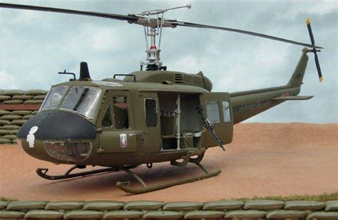 Вертолет Bell Uh 1 Iroquois Легенда Вьетнамкой Войны Разработка