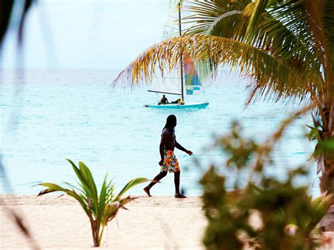 Nestled on the beach, this negril hotel is within 1 mi (2 km) of seven mile beach and time square mall. Hotel Charela Inn, Negril, Jamajka, Karibik
