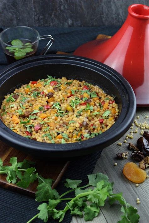 Como hacer el clasico chucrut aleman, muy rico, con repollo y zanahorias. Cuscús israelí con verduras y frutos secos en tajine ...