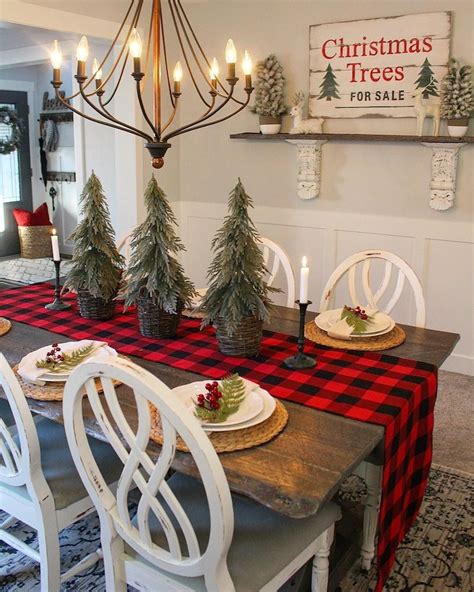25 Festive Farmhouse Christmas Decorations For The Home