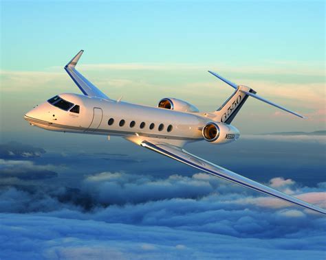 With a name like ubair, a private jet operator can't go wrong—right? Gulfstream G550 | StarJets