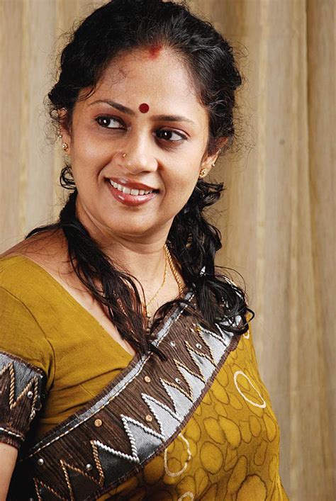 Lakshmi Ramakrishnan South Old Mallu Aunty Latest Pics Photos Telugu
