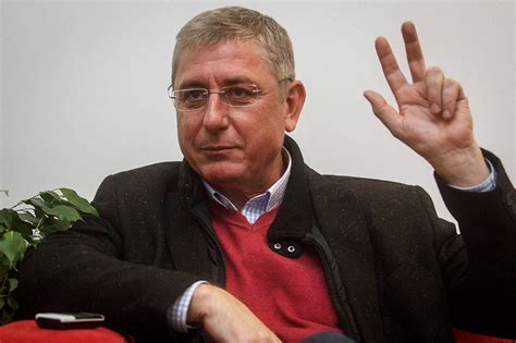 Bu makale bireylerden bahsederken batı ad sırasını kullanır. Gyurcsány Ferenc váratlanul felbukkant a szombathelyi ...