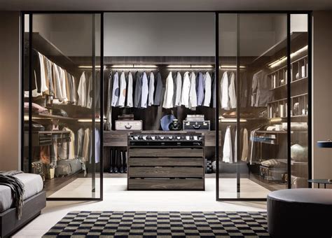 If you are the sort of person who would like to stand back and rub your chin before deciding on what to wear for the day or occassion, these wardrobes would atleast give you some 'room for thought' (pun intended). Go Modern Ltd > Walk In Wardrobes > Break Walk In Wardrobe ...