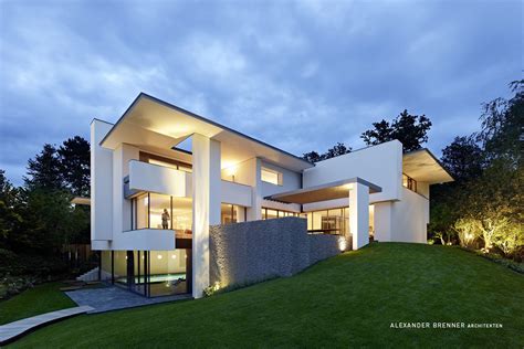 Kijk binnen in 900+ interieurs. Elegant Villa in Stuttgart, Germany