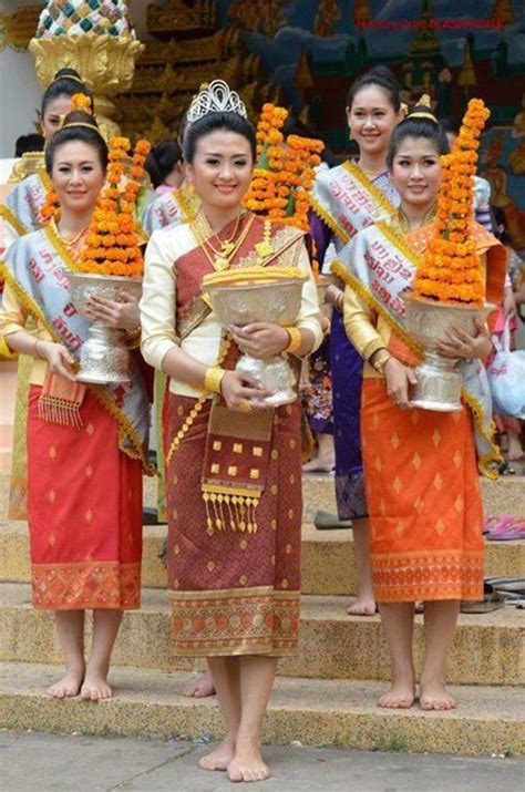 Laos Traditional Dress Traditional Outfits Laos Clothing Costumes Around The World