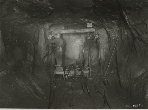 Crosscut Mine Drift In Republic Steel Mine In Mineville