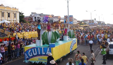 Desfile De Independencia Resuena Cartagena Con El Desfile De