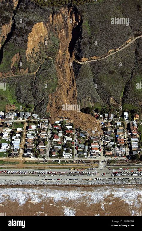 File This Jan 11 2005 Aerial File Photo Shows The Massive Landslide