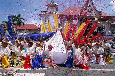 Philippines independence day is the world's biggest celebration of filipino culture. Independence Day Parade in Kawit, Cavite | Philippines ...