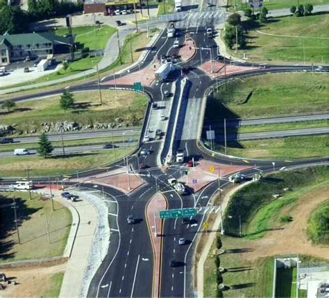 First Ever Diverging Diamond Interchange In The Us Springfield Mo