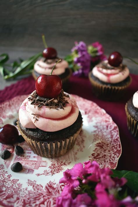 Recipes are unique combinations of ingredients using the drinks, desserts and toppings you have unlocked so far in the game. Chocolate & Cherry Black Forest Cupcakes | Recipe ...