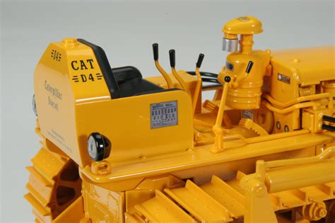 Spec Cast Caterpillar D4 7u Crawler Tractor W 4s Hyd Blade 116 Toys
