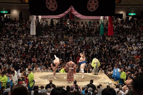 How To Watch Sumo Wrestling In Tokyo Japan