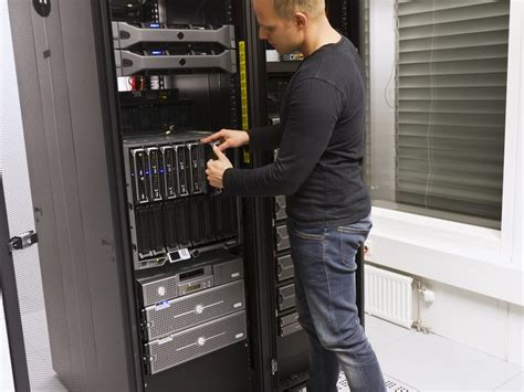 Server Decommissioning: a Brief Guide and Checklist