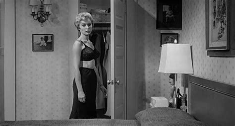 Horror Actressing Janet Leigh In Psycho Blog The Film Experience