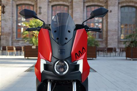 Check spelling or type a new query. SEAT BUAT MOTOR, MÓ eScooter 125 GUNA KUASA ELEKTRIK