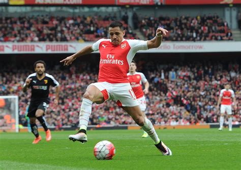 Arsenal transfer news: Bayern target Alexis Sanchez