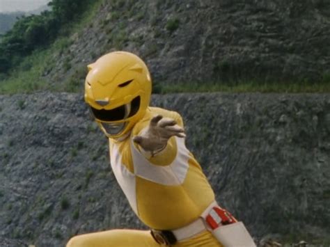 Image Mighty Morphin Yellow Ranger Posejpeg Rangerwiki Fandom