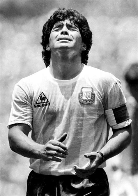 Fotos La Vida De Diego Armando Maradona En Imágenes Imagenes De Deportes Fotos De Fútbol