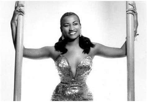 Celia Cruz Celia Cruz Was The Queen Of Salsa Dancing I Like This Pic Cause This Shows Here In
