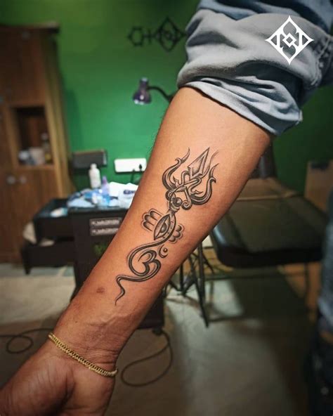 Om Symbol Tattoo Trident Tattoo Love Symbol Tattoos Indian Tattoo